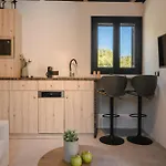 Semesterbostad Berthina House